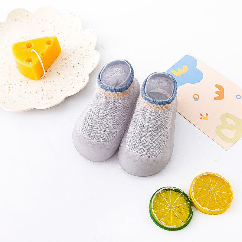 Zapato calcetín ergonómico para bebés color gris