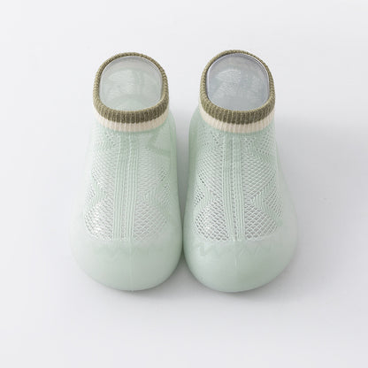 Zapato calcetín ergonómico para bebés color verde