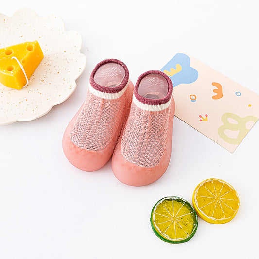 Zapato calcetín ergonómico para bebés color granate